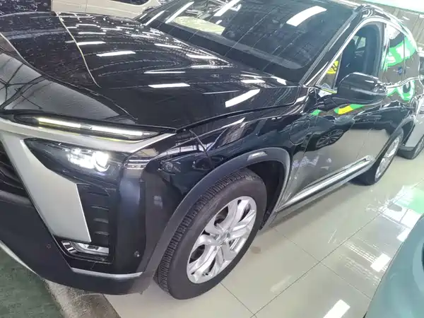 NIO ES8 2022