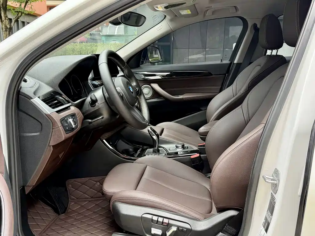 BMW X2 2023 — фото 14