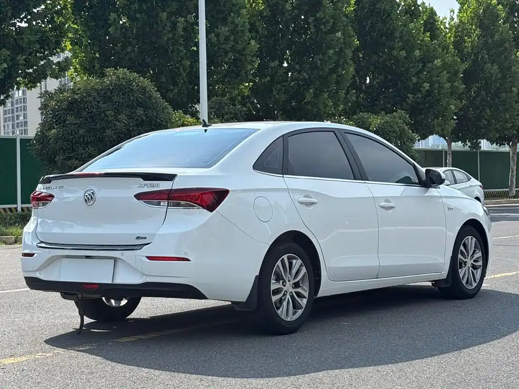 Buick Excelle 2022 — фото 16