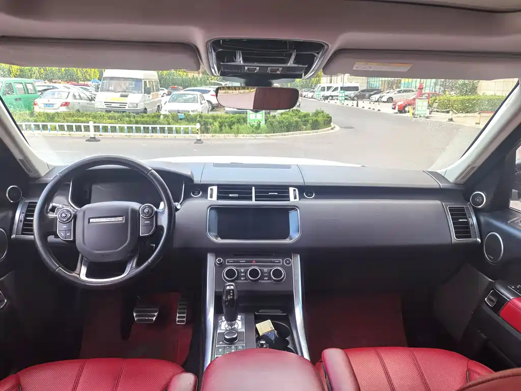 Land Rover Range Rover Sport 2018 — фото 9