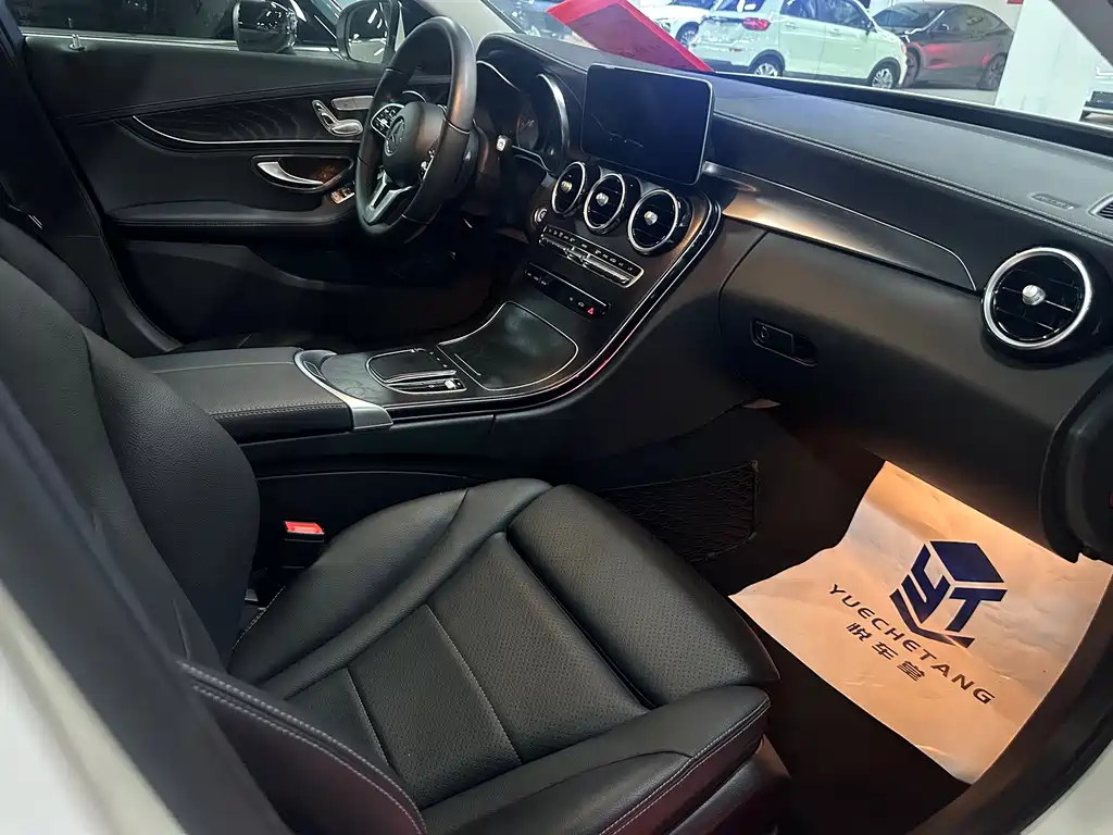 Mercedes-Benz C-Class 2019