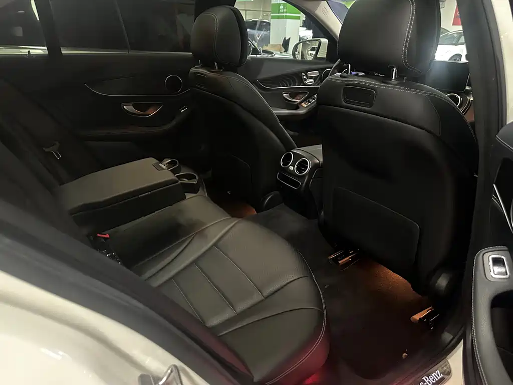 Mercedes-Benz C-Class 2019