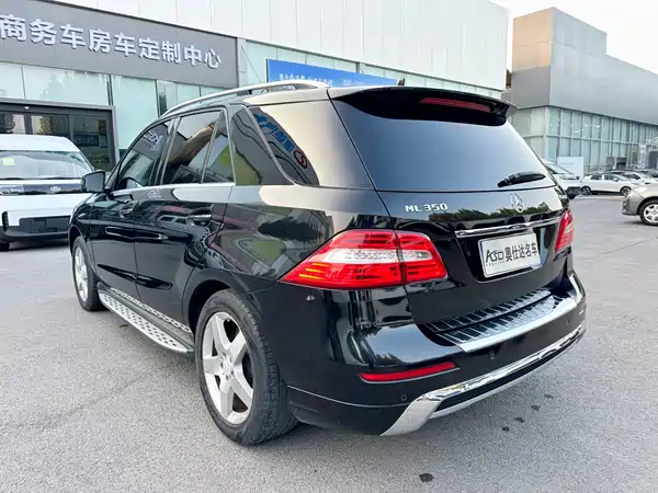 Mercedes-Benz M-Class 2012