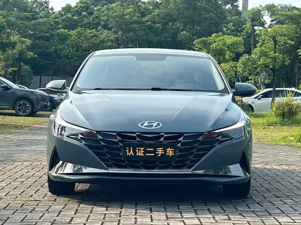 Hyundai Elantra 2023