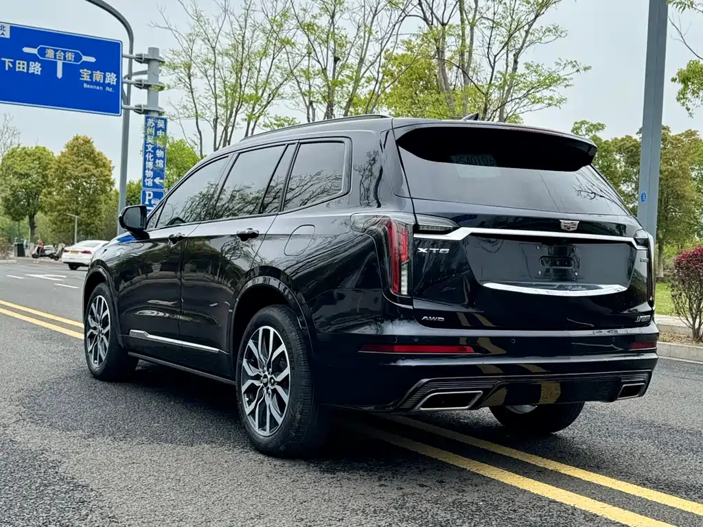 Cadillac XT6 2023 — фото 2