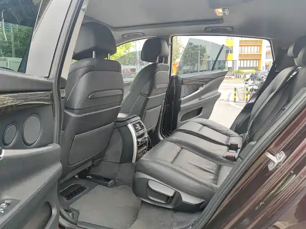 BMW 5 Series GT 2014