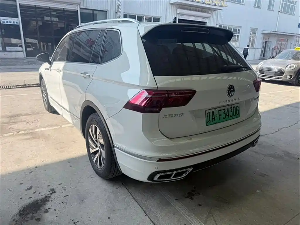 Volkswagen Tiguan L PHEV 2021