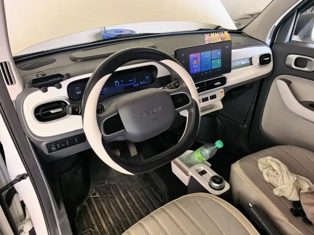 Geely Galaxy Panda 2025 — фото 10