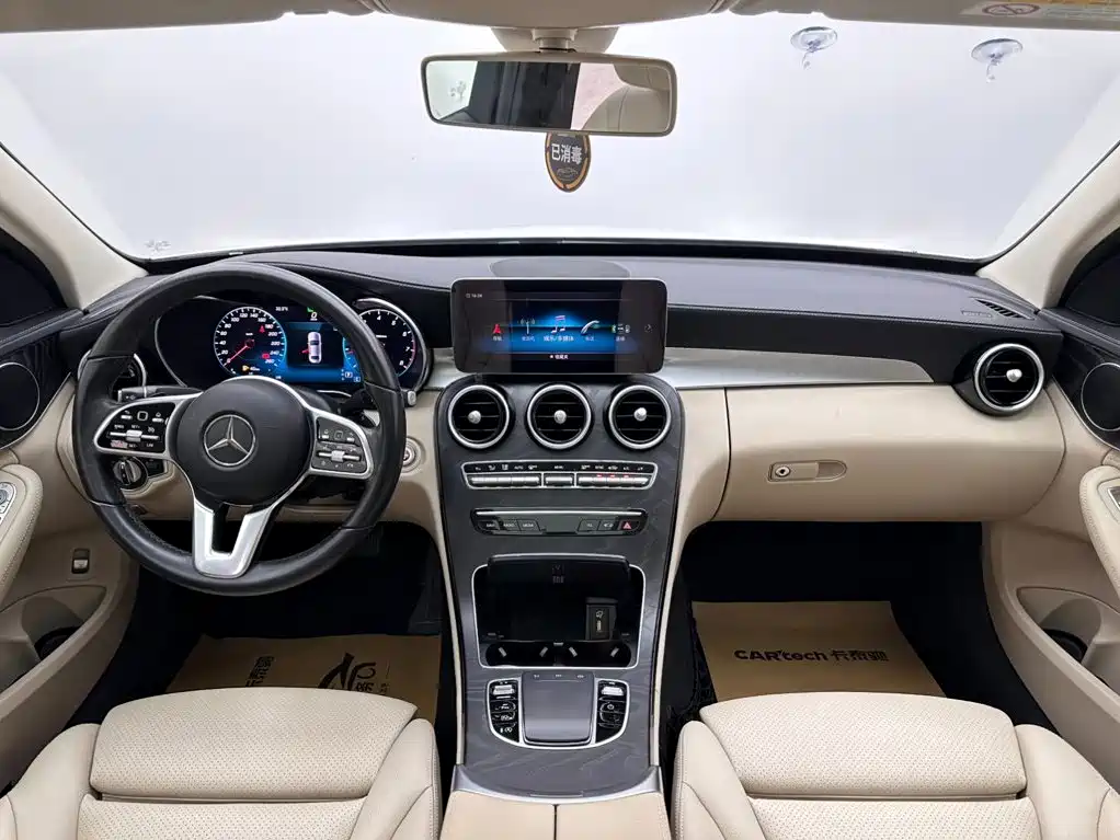 Mercedes-Benz C-Class 2019 — фото 10