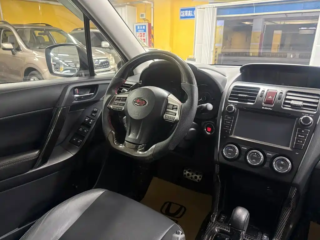 Subaru Forester 2014 — фото 16