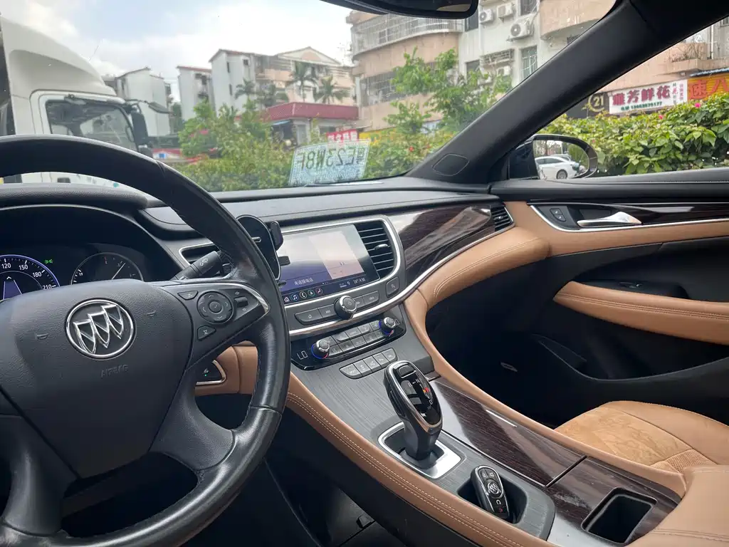 Buick LaCrosse 2020 — фото 15