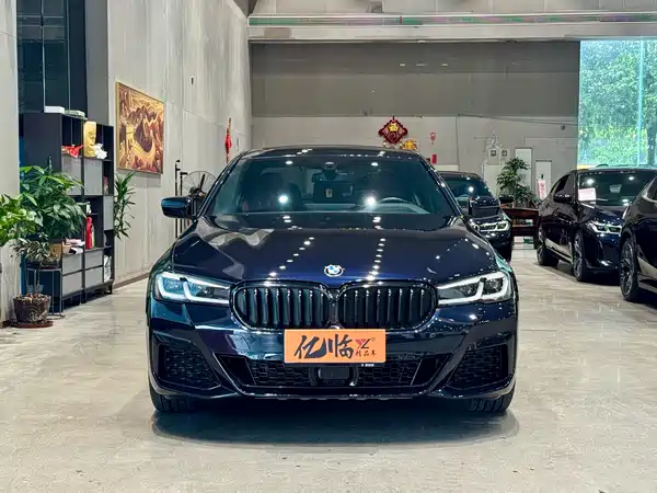 BMW 5 Series 2023
