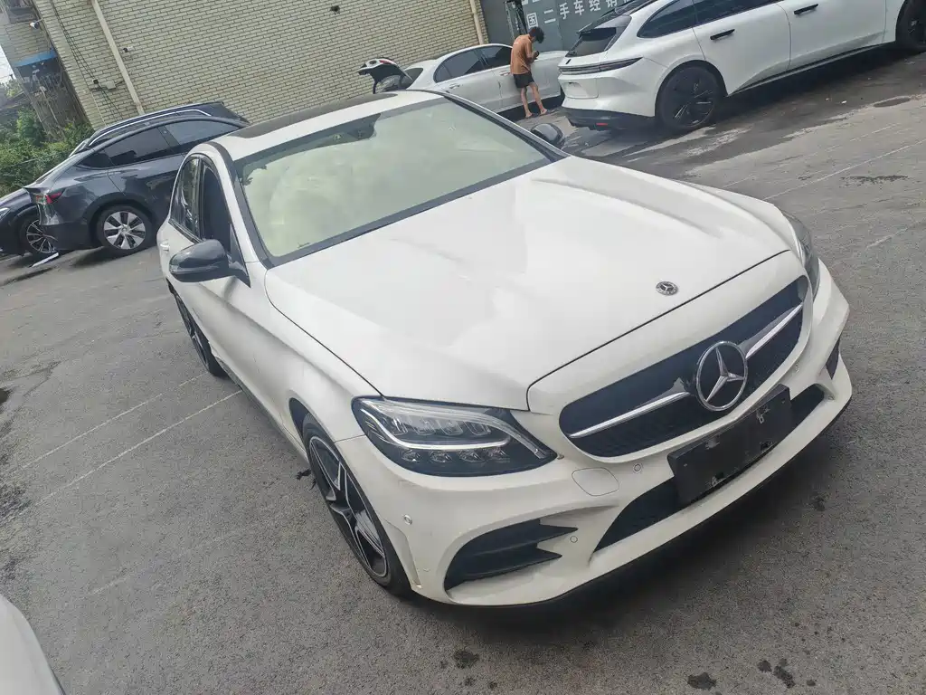 Mercedes-Benz C-Class 2021
