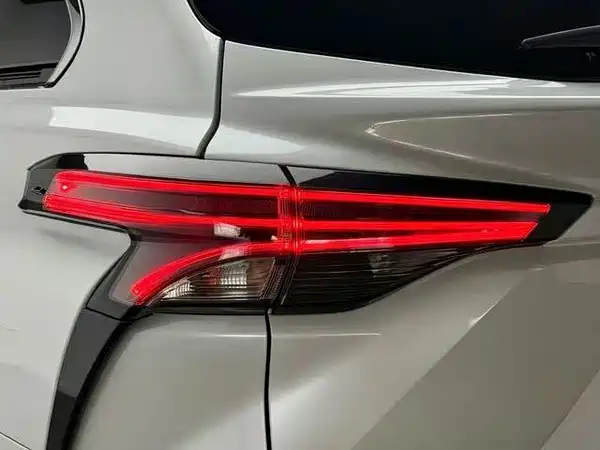 Toyota Sienna 2023