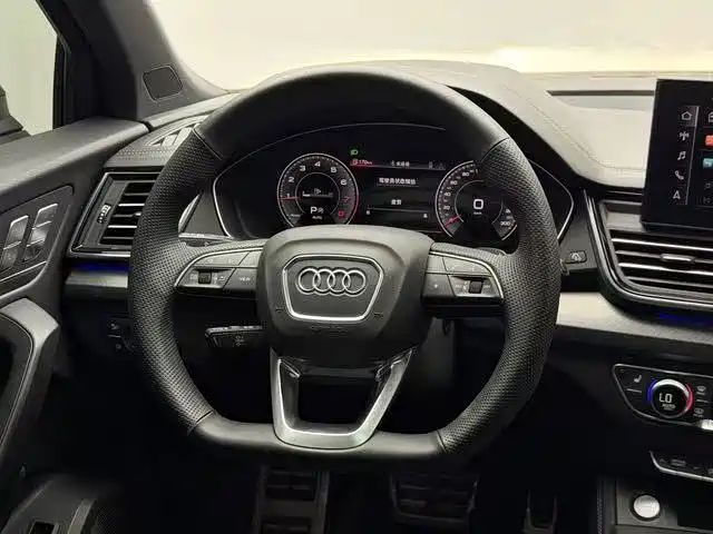 Audi Q5L 2024 — фото 8