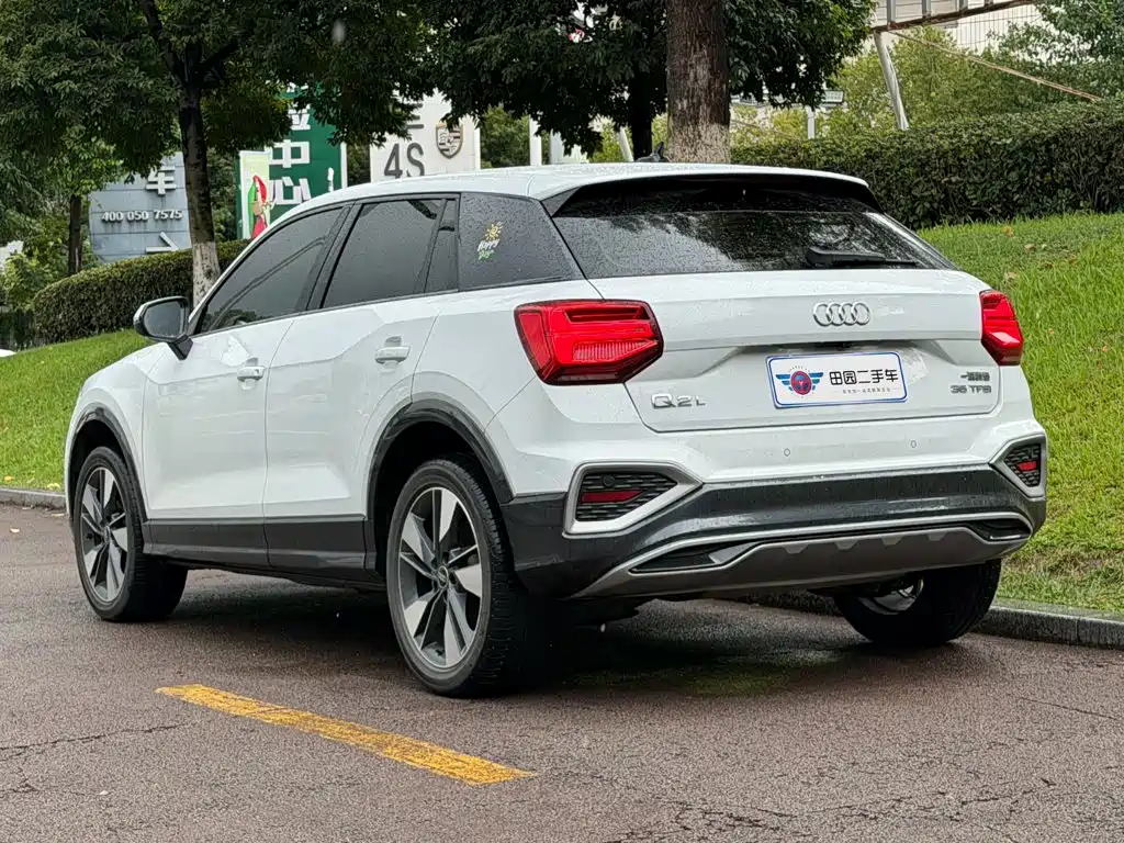 Audi Q2L 2022