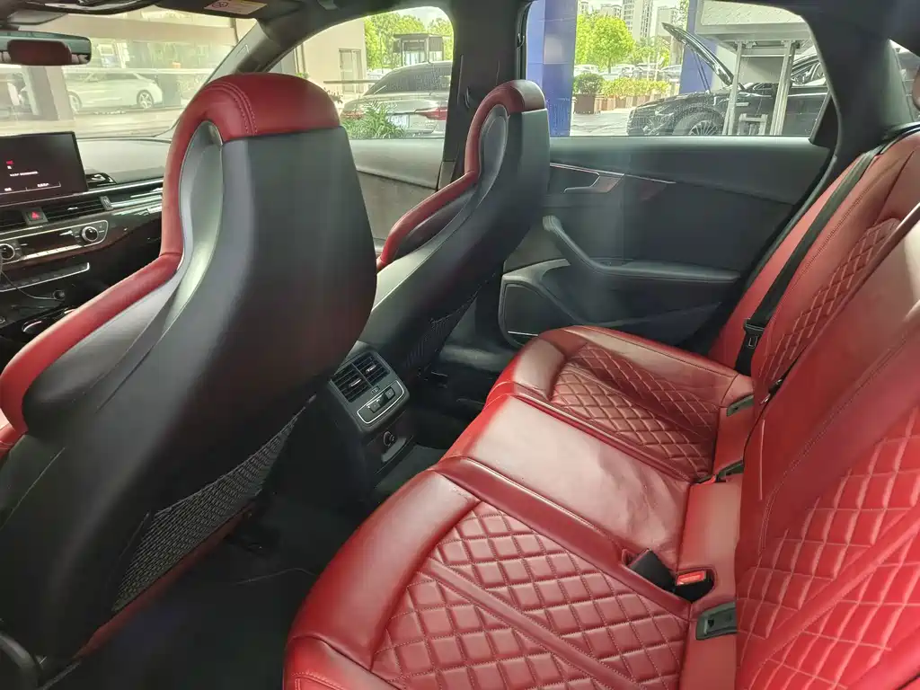 Audi S4 2021