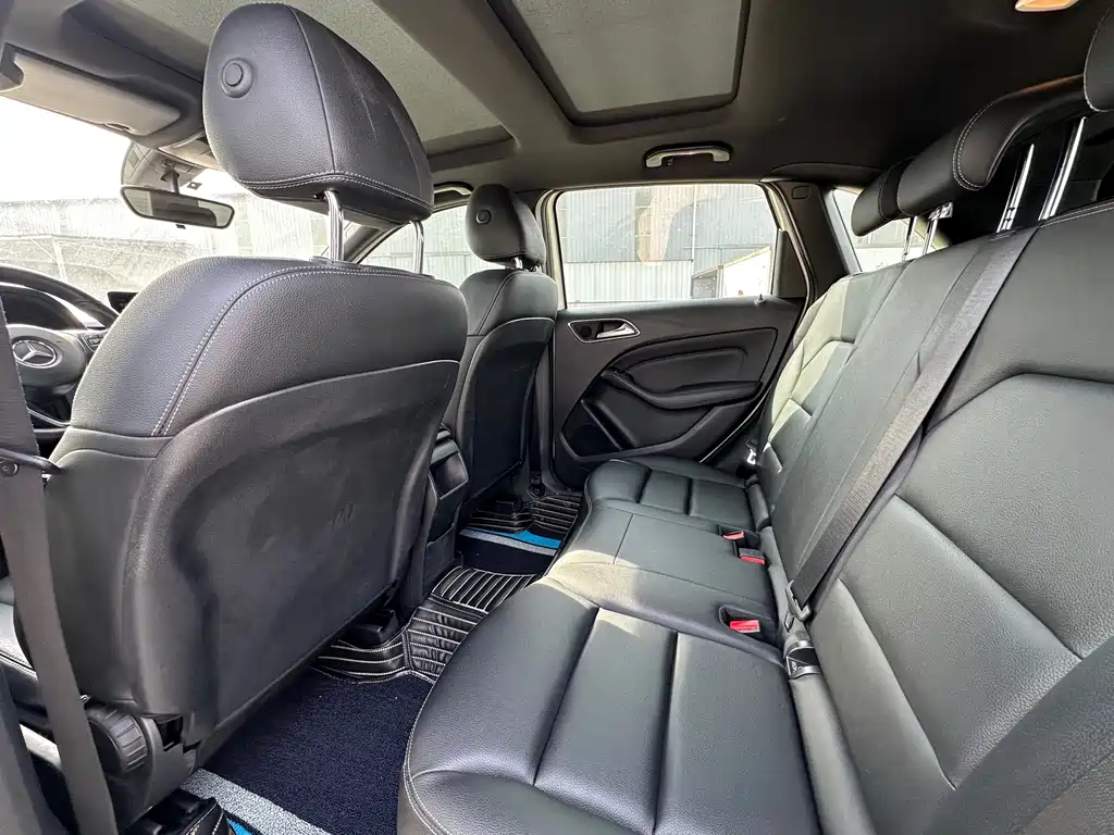 Mercedes-Benz B-Class 2018 — фото 5