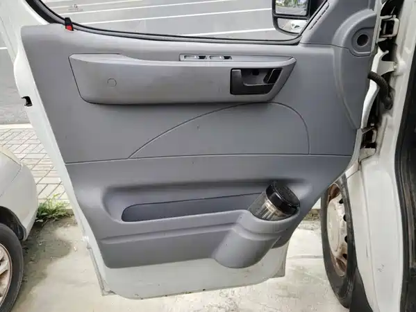 Maxus V80 2023