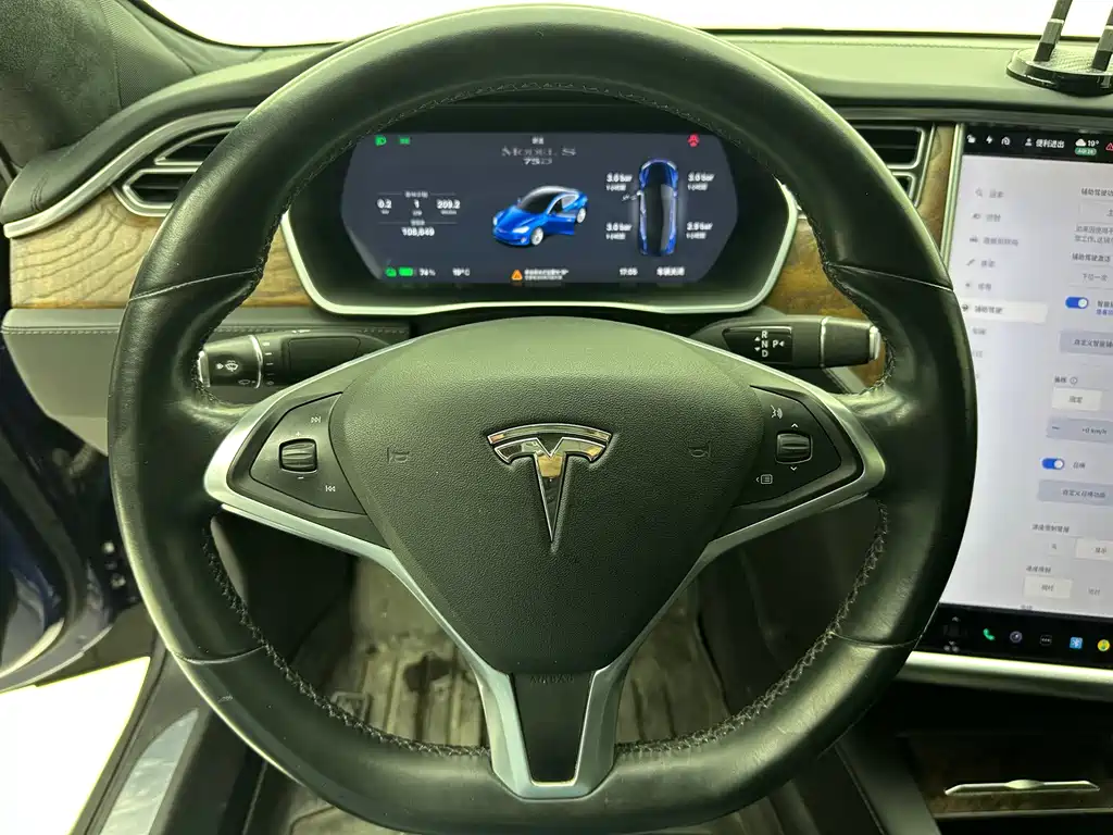 Tesla Model S 2018 — фото 33