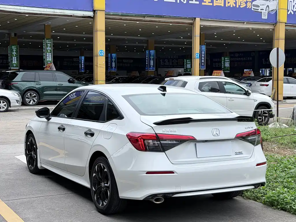 Honda Civic 2022 — фото 13