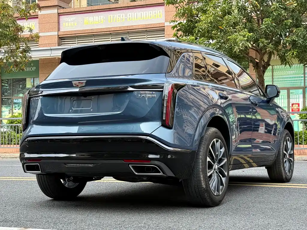 Cadillac XT5 2024 — фото 6