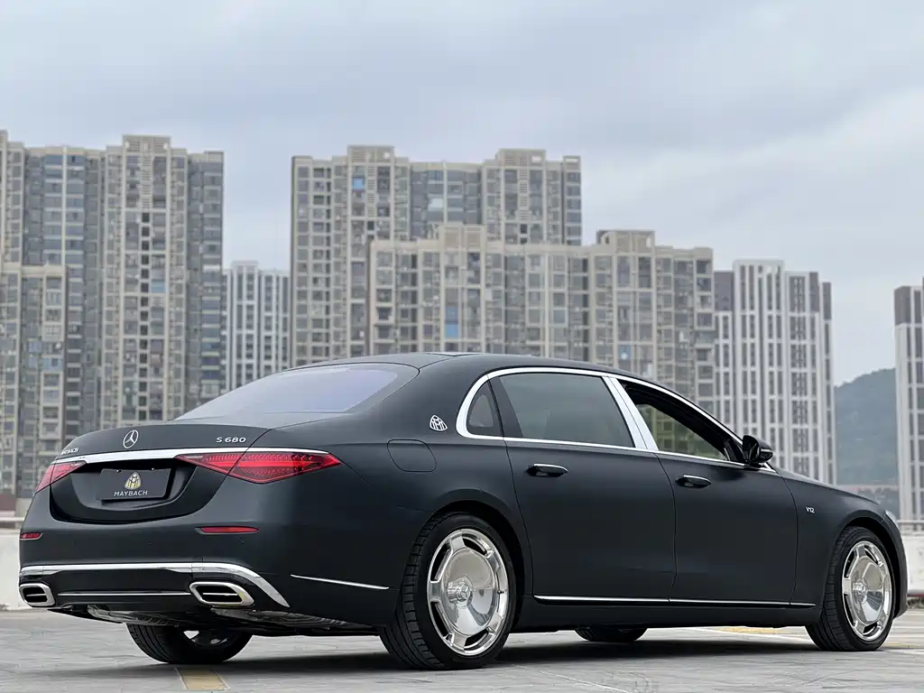 Mercedes-Benz Maybach S-Class 2023 — фото 12
