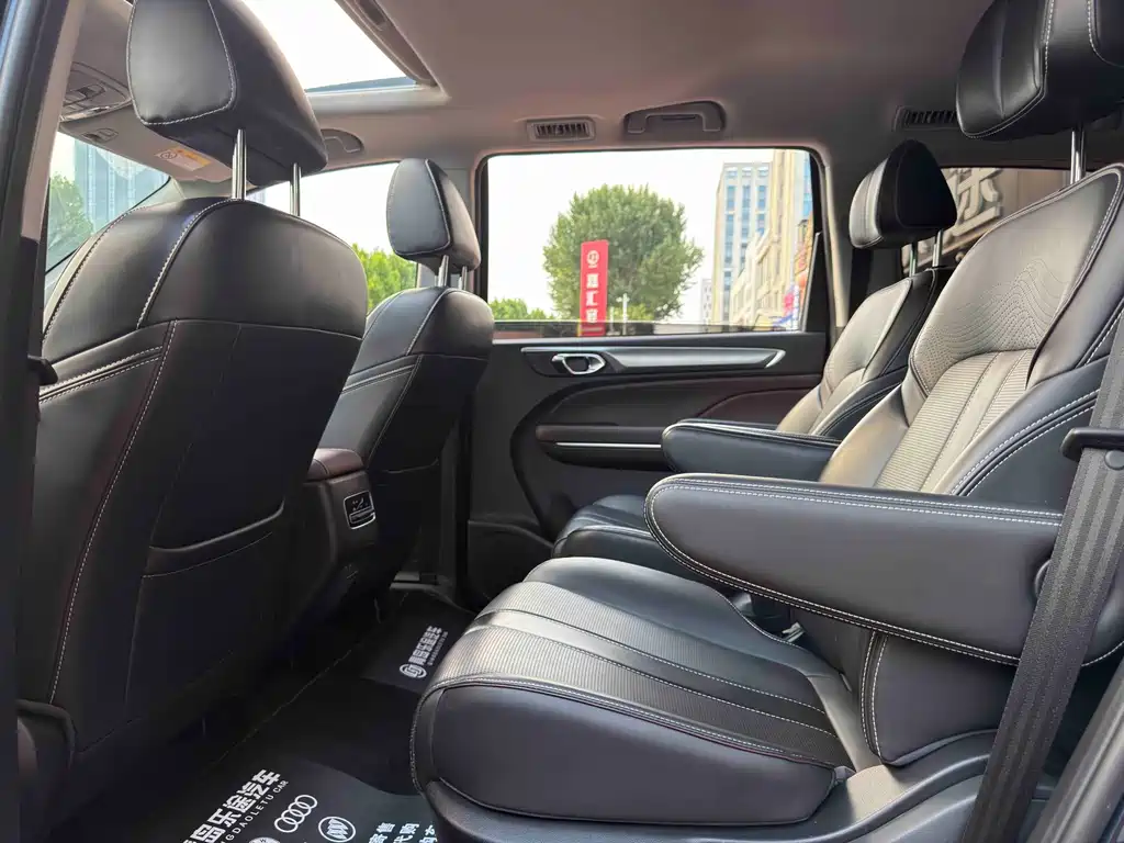 GAC Trumpchi M6 2023 — фото 8