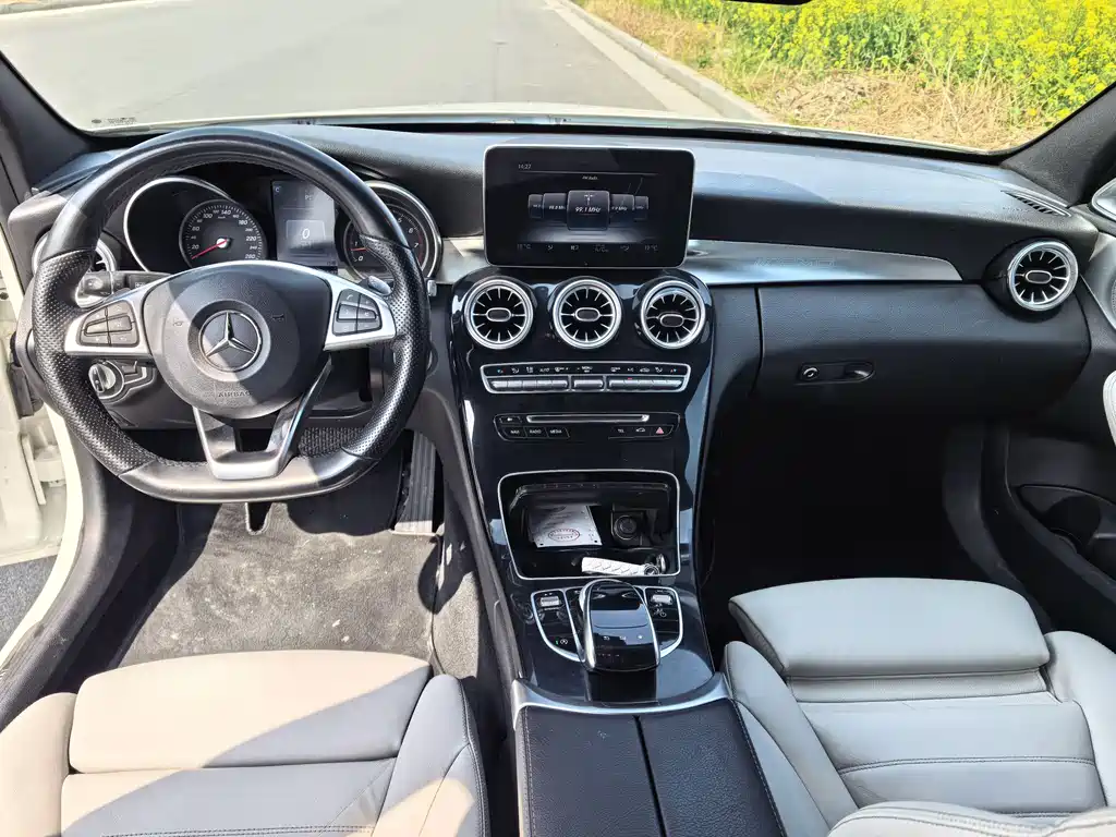 Mercedes-Benz C-Class 2017 — фото 9
