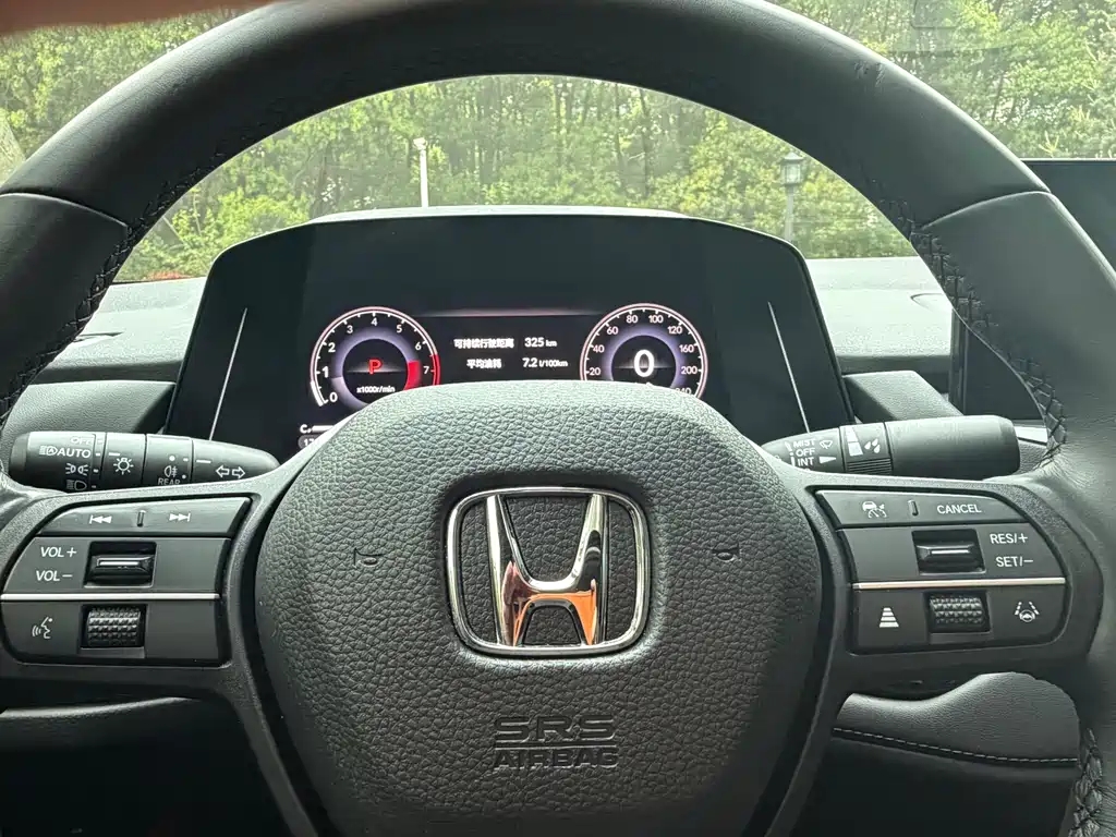 Honda Inspire 2025 — фото 13