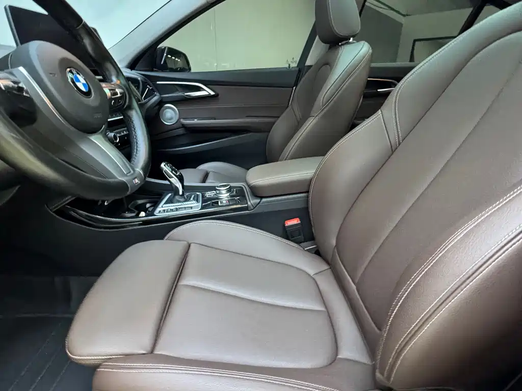 BMW 1 Series 2023