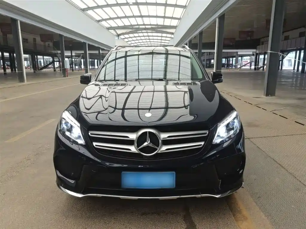 Mercedes-Benz GLE 2017 — фото 3