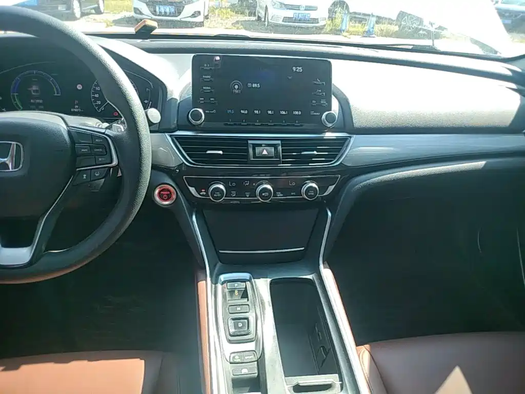 Honda Inspire 2020 — фото 13