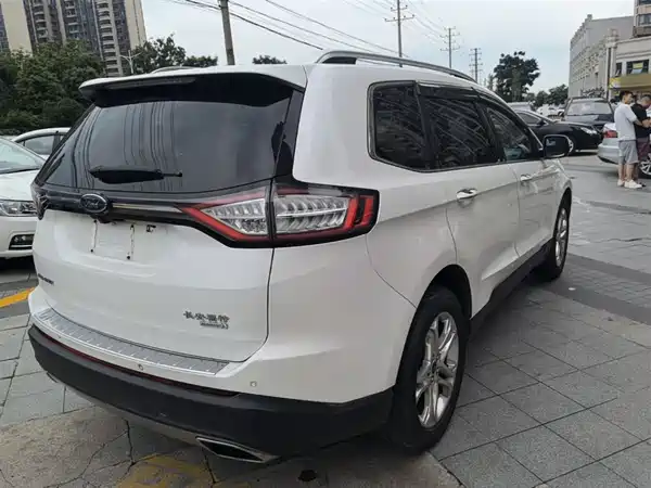 Ford Edge 2015
