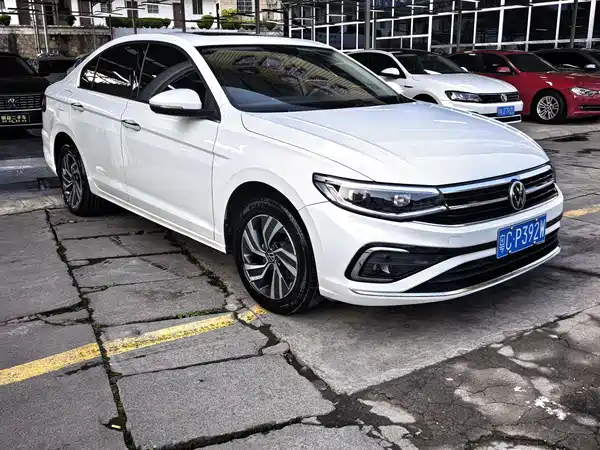 Volkswagen Bora 2023