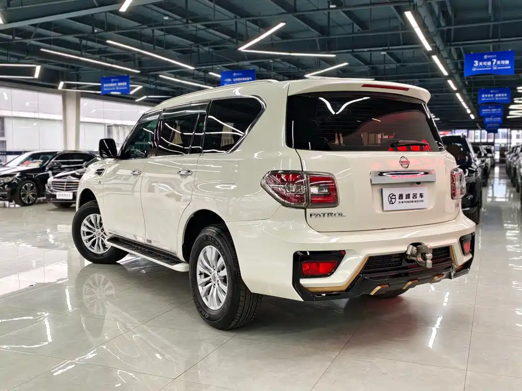 Nissan Patrol 2019 — фото 18