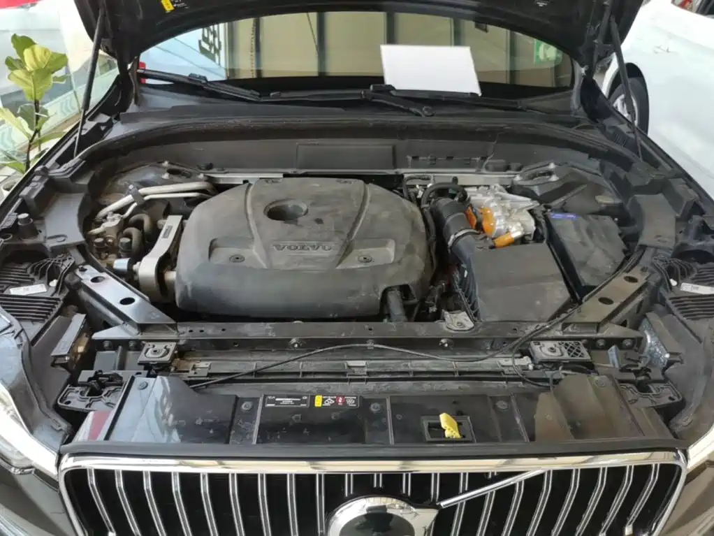 Volvo XC60 PHEV 2023 — фото 16
