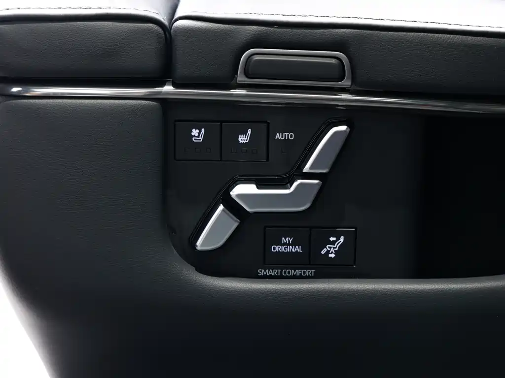Toyota Vellfire 2024 — фото 19
