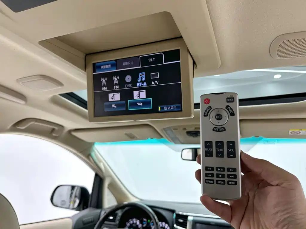 Toyota Alphard 2014 — фото 18