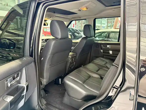 Land Rover Discovery 2016