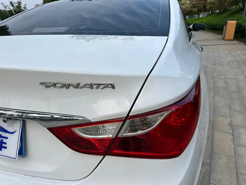Hyundai Sonata 2012 — фото 13
