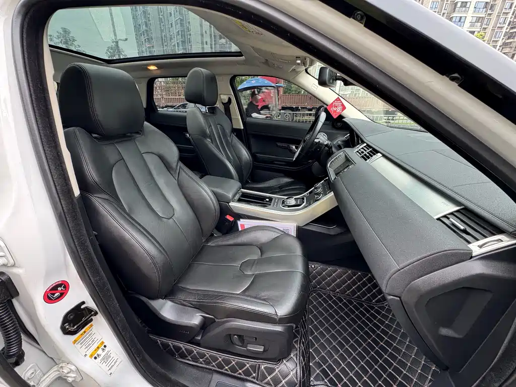 Land Rover Evoque 2015 — фото 9