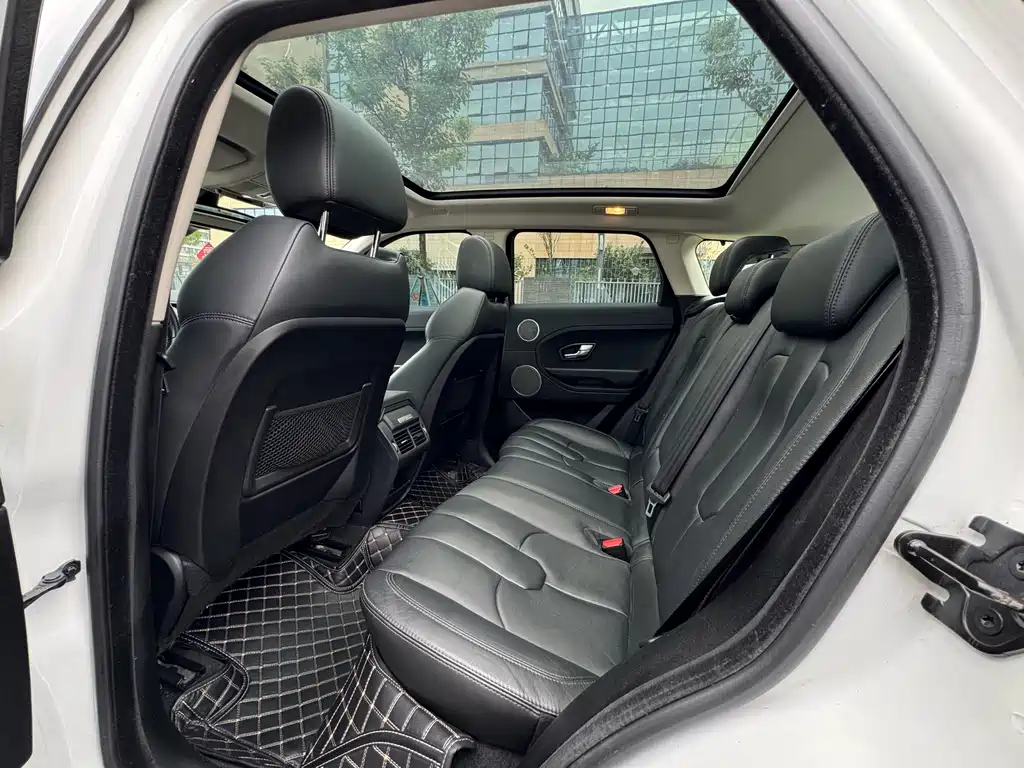 Land Rover Evoque 2015 — фото 12