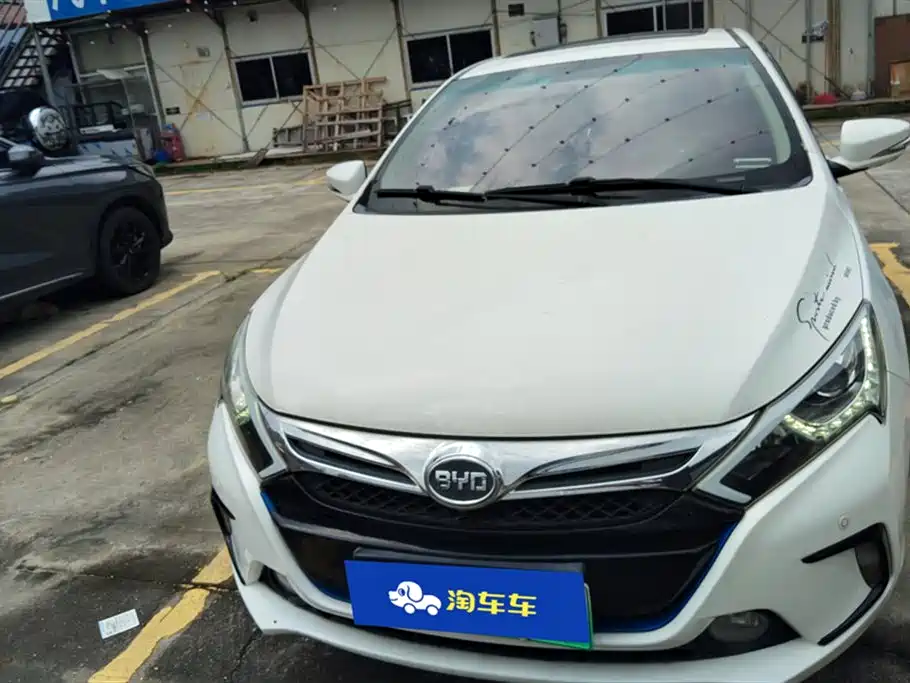 BYD Qin NEV 2016 — фото 2