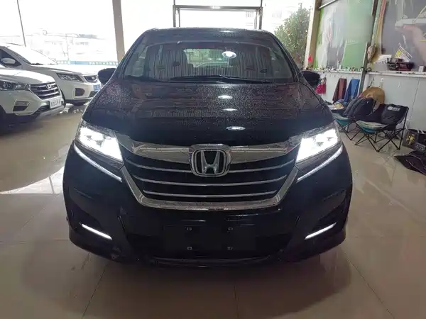 Honda Elysion 2016