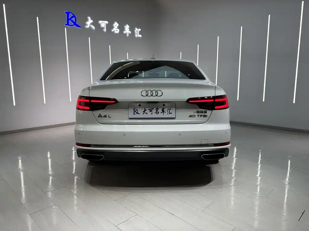 Audi A4L 2022 — фото 8