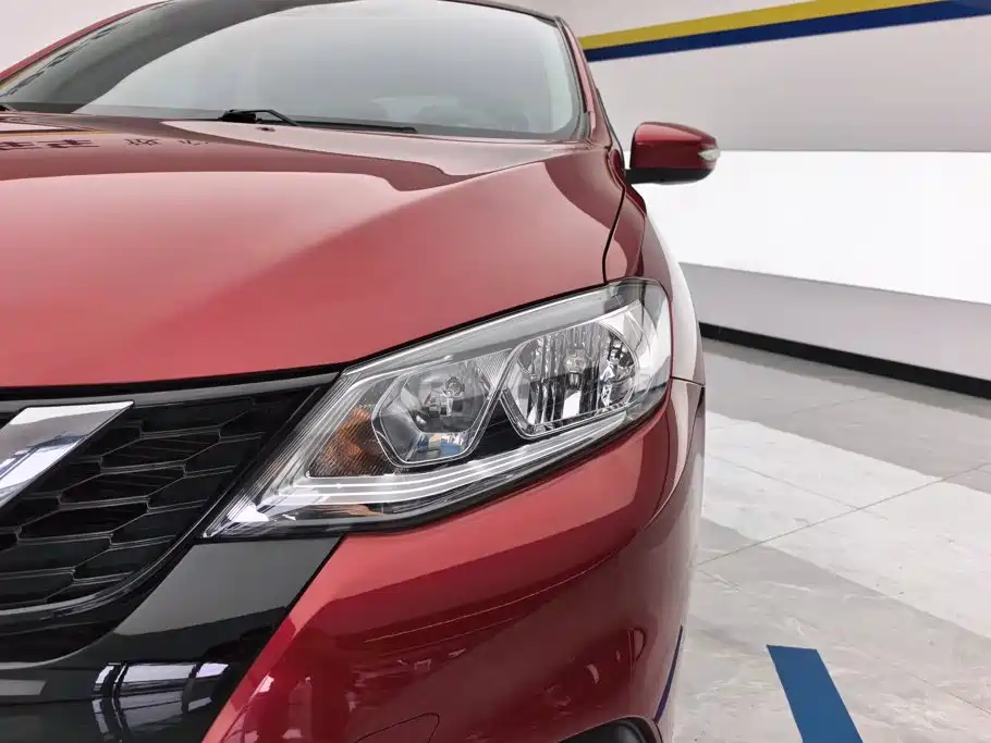 Nissan Tiida 2017