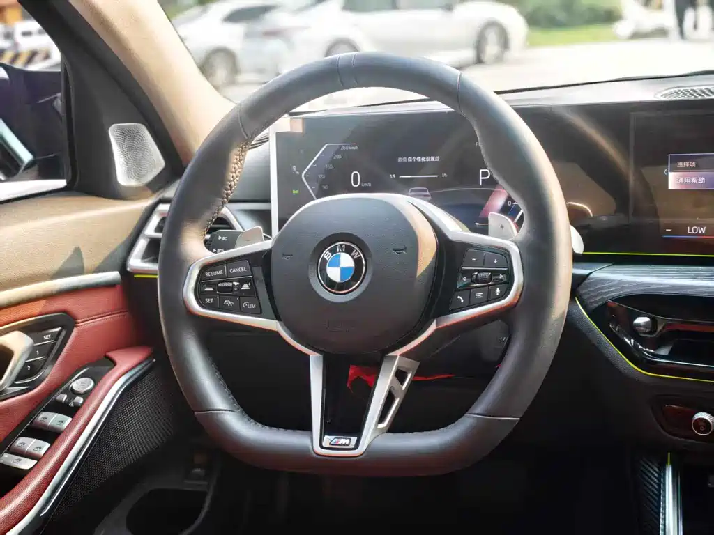 BMW 3 Series 2025 — фото 14