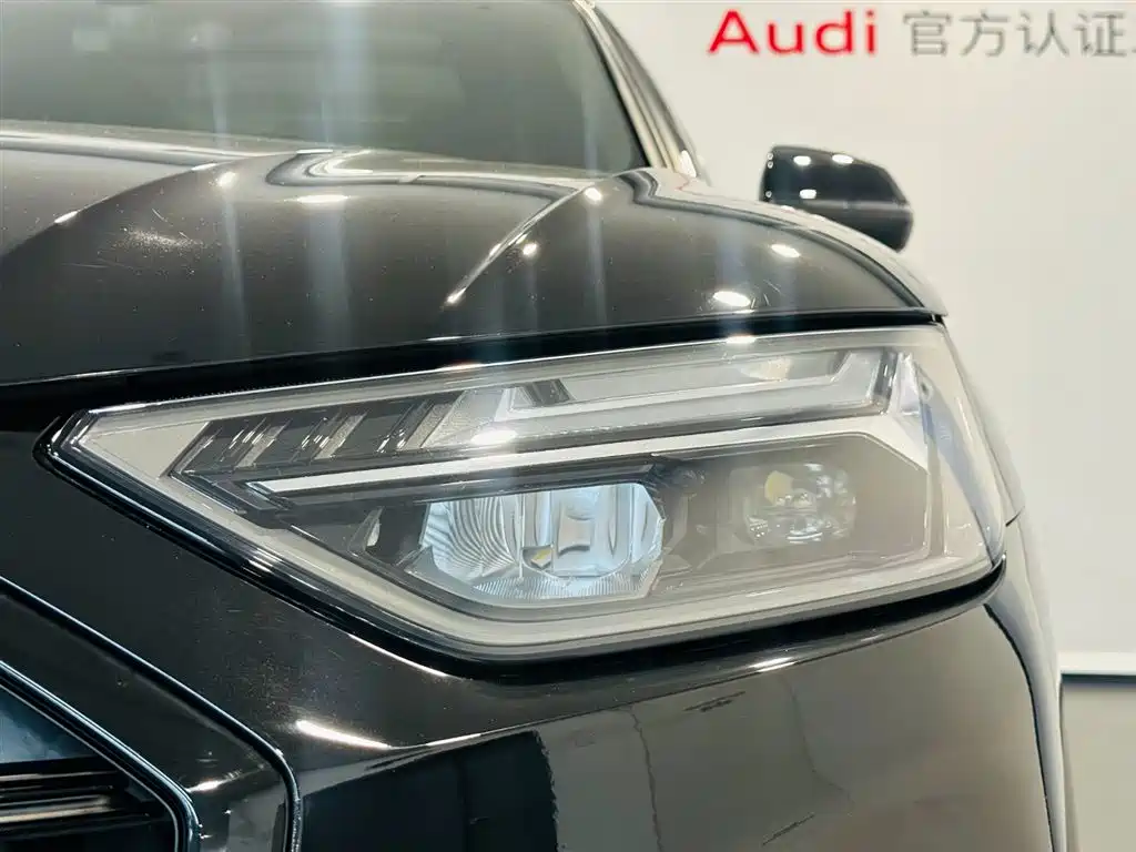 Audi Q5L 2023 — фото 13