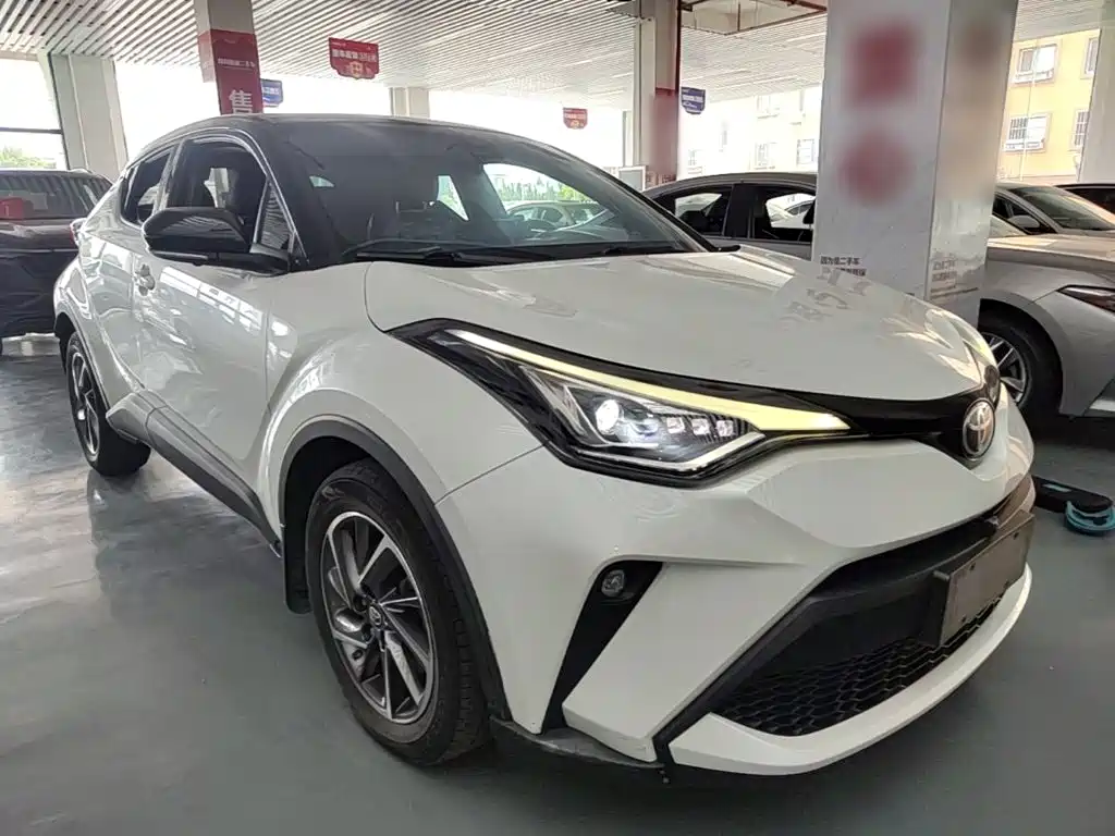 Toyota C-HR 2021 — фото 4